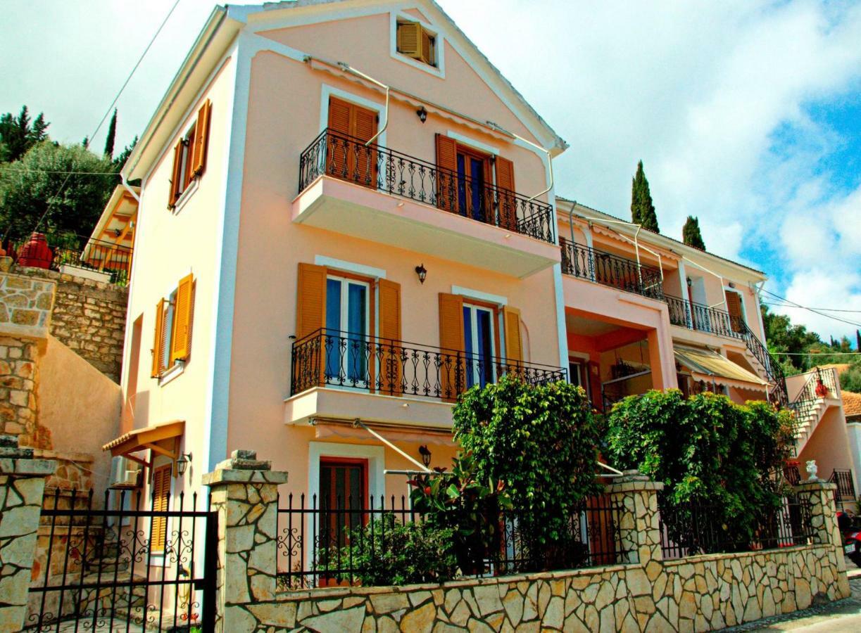 Korona Apartments 바티 외부 사진